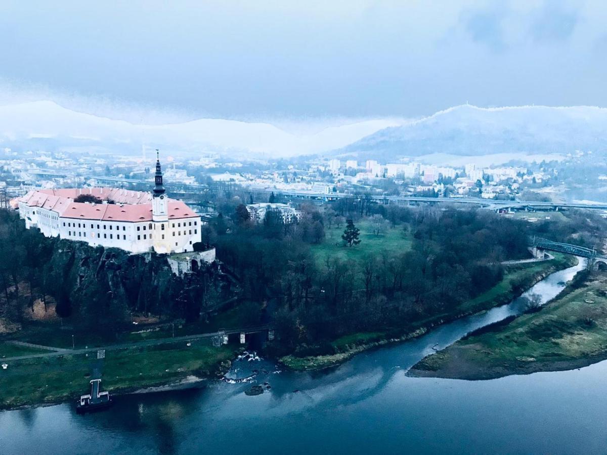 Apartman Domov Decin Luaran gambar