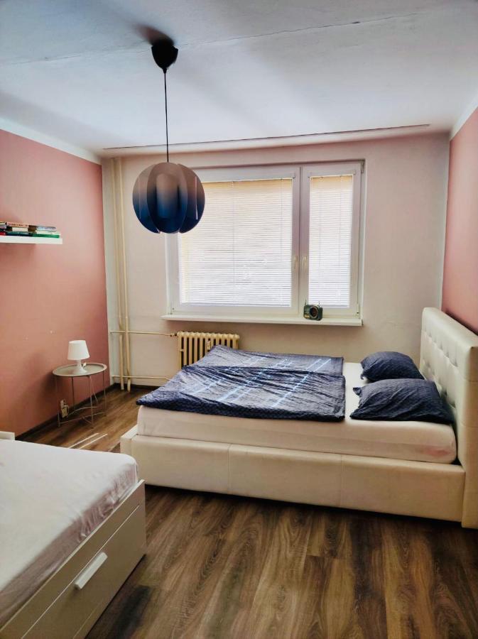 Apartman Domov Decin Luaran gambar