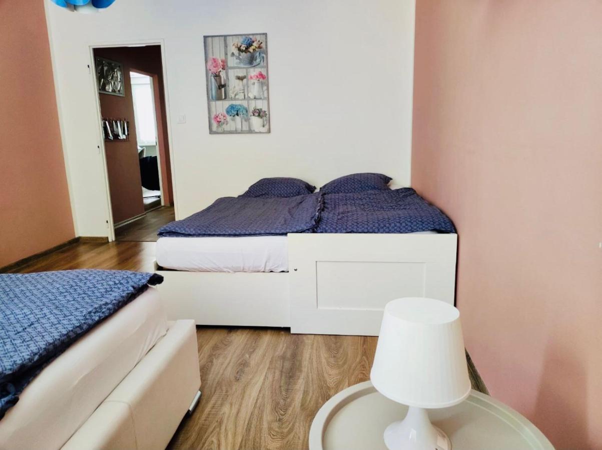 Apartman Domov Decin Luaran gambar